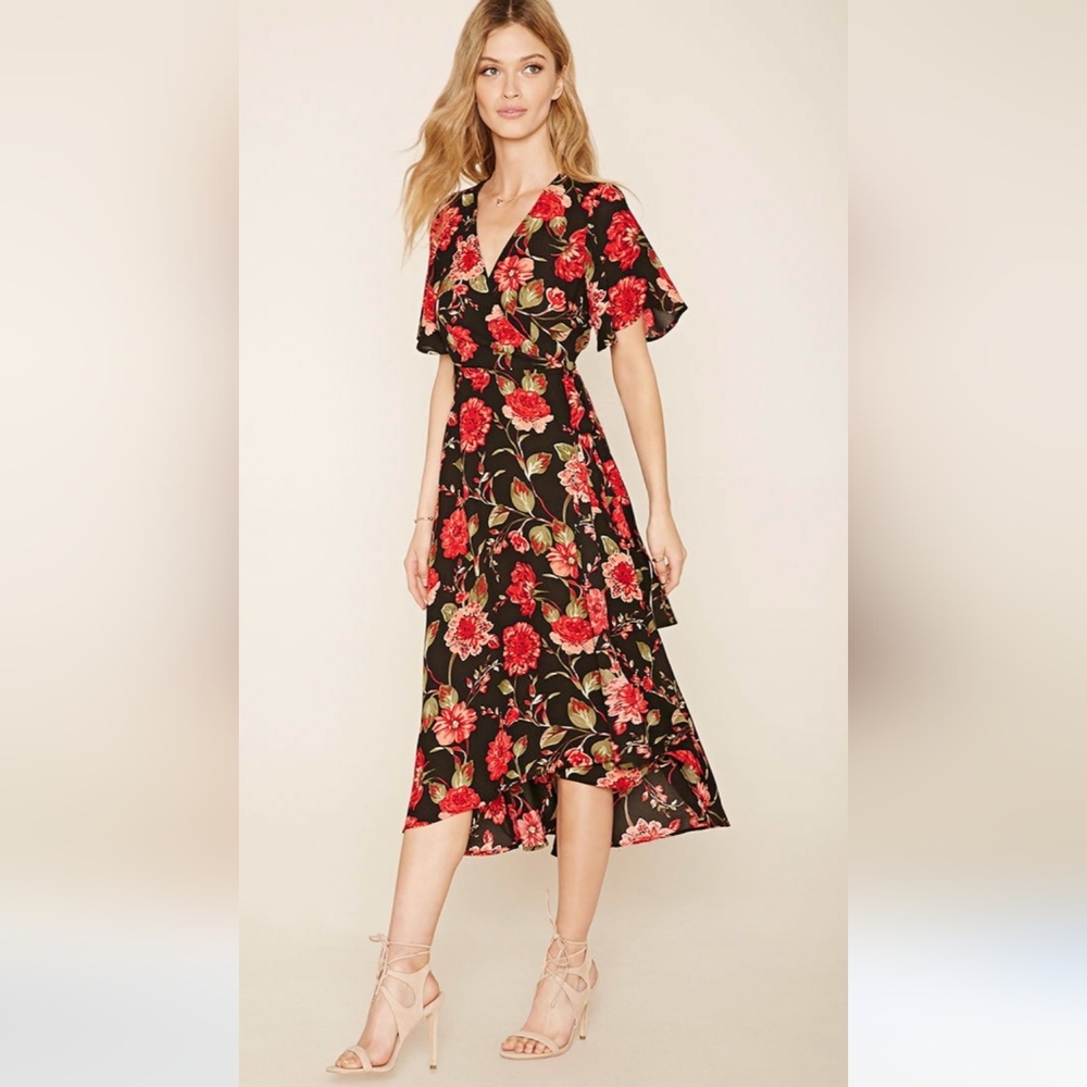 Forever 21 "Contemporary Floral Wrap" Dress, Size Medium CN165/92A